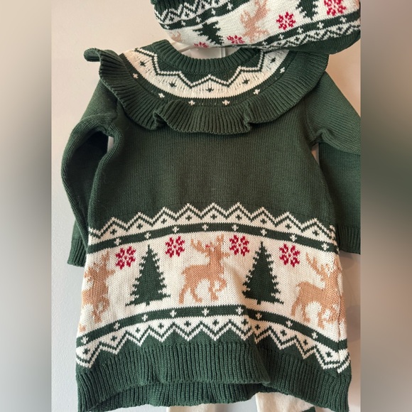 Nicole Miller Green Knit Dress and Hat Set with Reindeer Pattern NWT 6/9 month - Picture 2 of 6